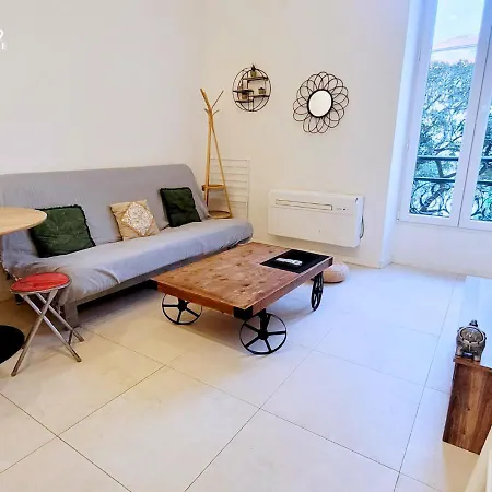 Centre-ville Proche Gare Апартаменты Ницца